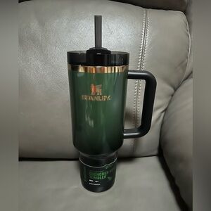 Stanley x Wicked NEW Quencher  FlowState Tumbler LE Elphaba